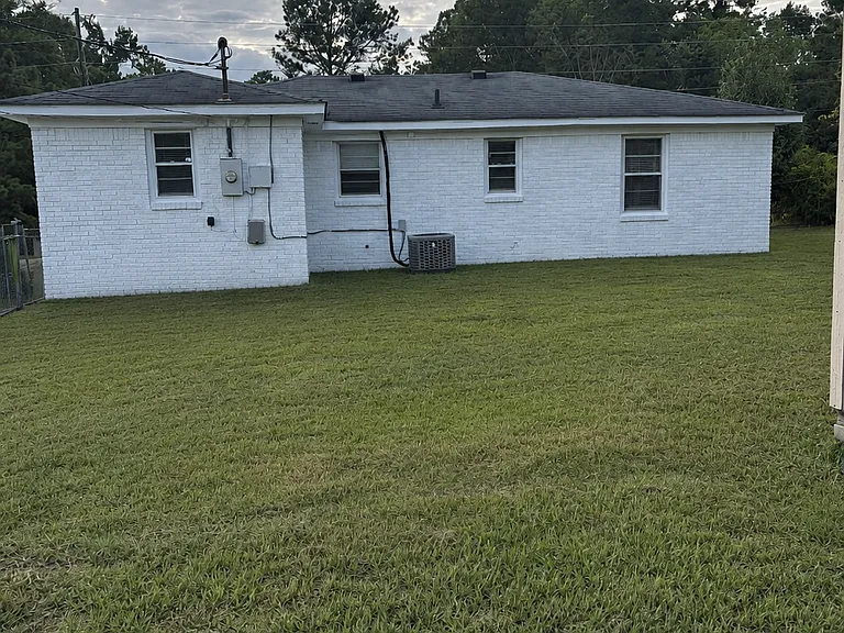 1004 Blue Ridge Ter — Photo 13