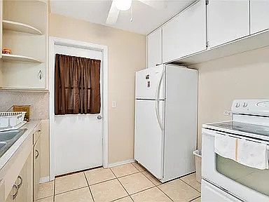 4th image of 2363 De Soto Ave Unit A