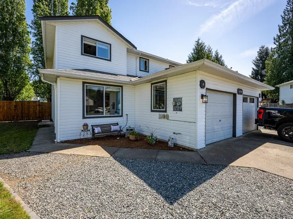 170 Malcolm Pl #A, Courtenay, BC V9N 8X8