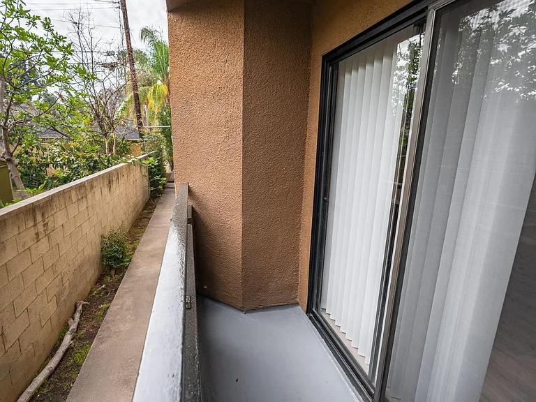6310 Sylmar Ave — Photo 19