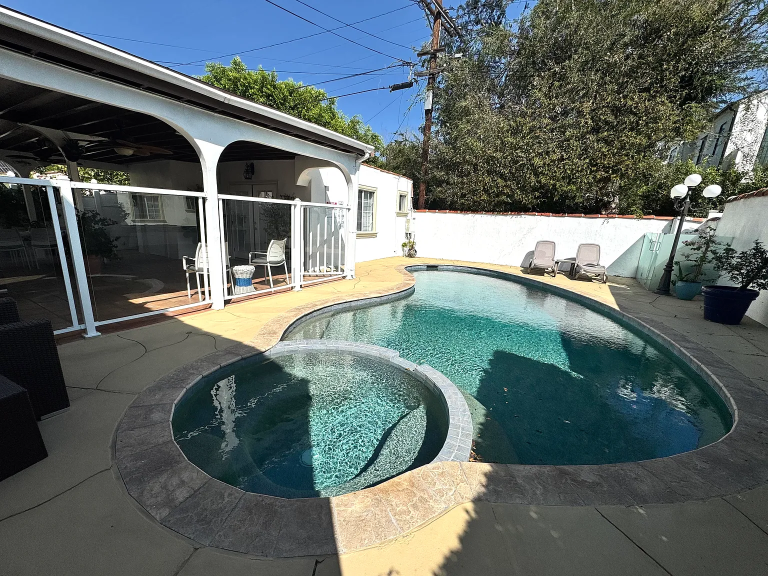 3 bed, 2.5 bath, 1800 sqft, $12,500 — Photo 3