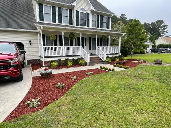 218 English Walnut Dr, Richlands, NC 28574