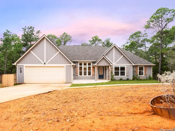 113 Post Oak Ct, Bastrop, TX 78602