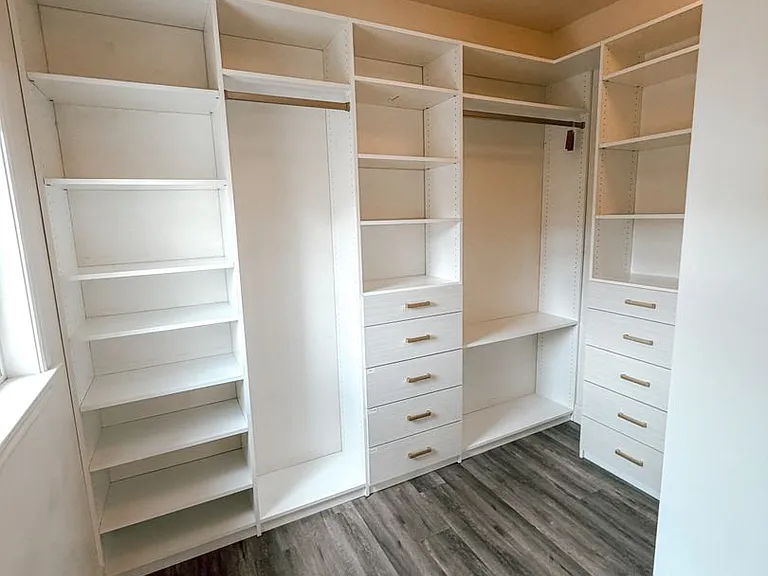 1329 Bayberry View Ln — Photo 10