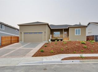 550 N Heights Dr, Eagle Pt, OR 97524