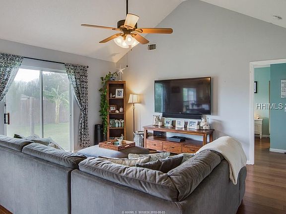 3rd image of 45 Shamrock Cir