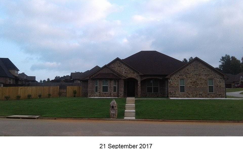2nd image of 2900 Fairway Oaks Ln