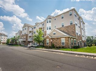 245 Luca Dr #245, Piscataway, NJ 08854
