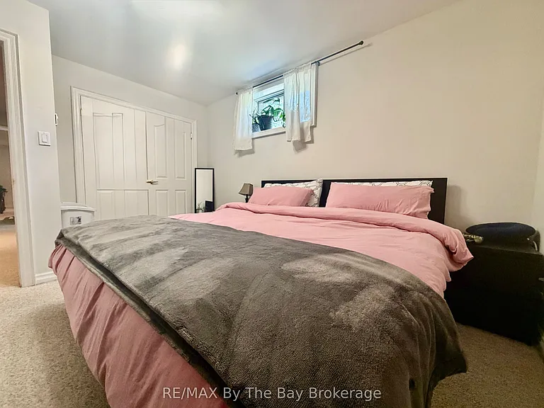 24 Bridlewood Cres — Photo 19
