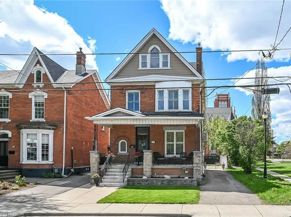 179 Macnab St N, Hamilton, ON L8R 2M5