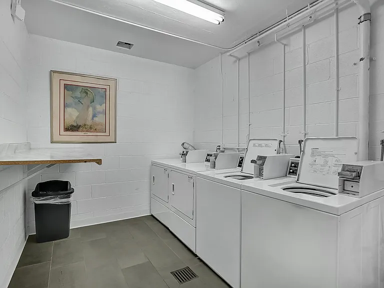 10615 Woodbridge St #103 — Photo 17