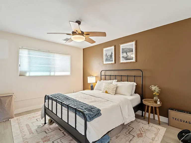 2234 N 74th Way — Photo 30