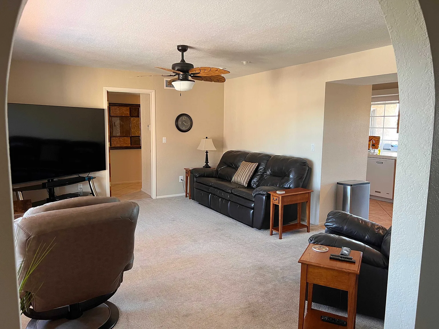 2 bed, 1316 sqft, $1,800 — Photo 4