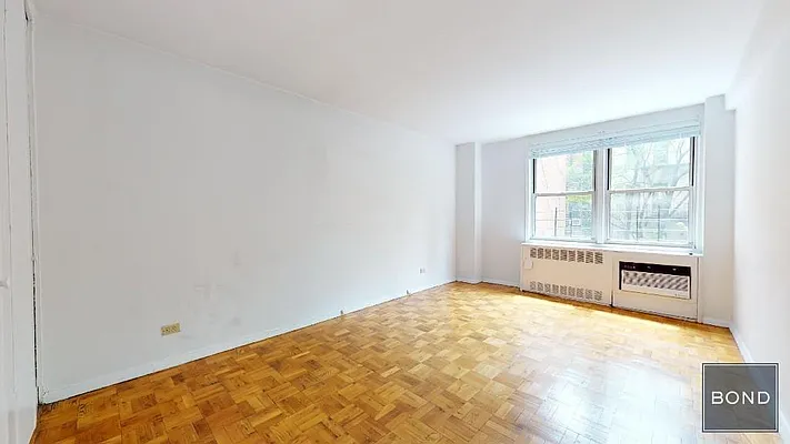 Rented by Bond New York | media 18