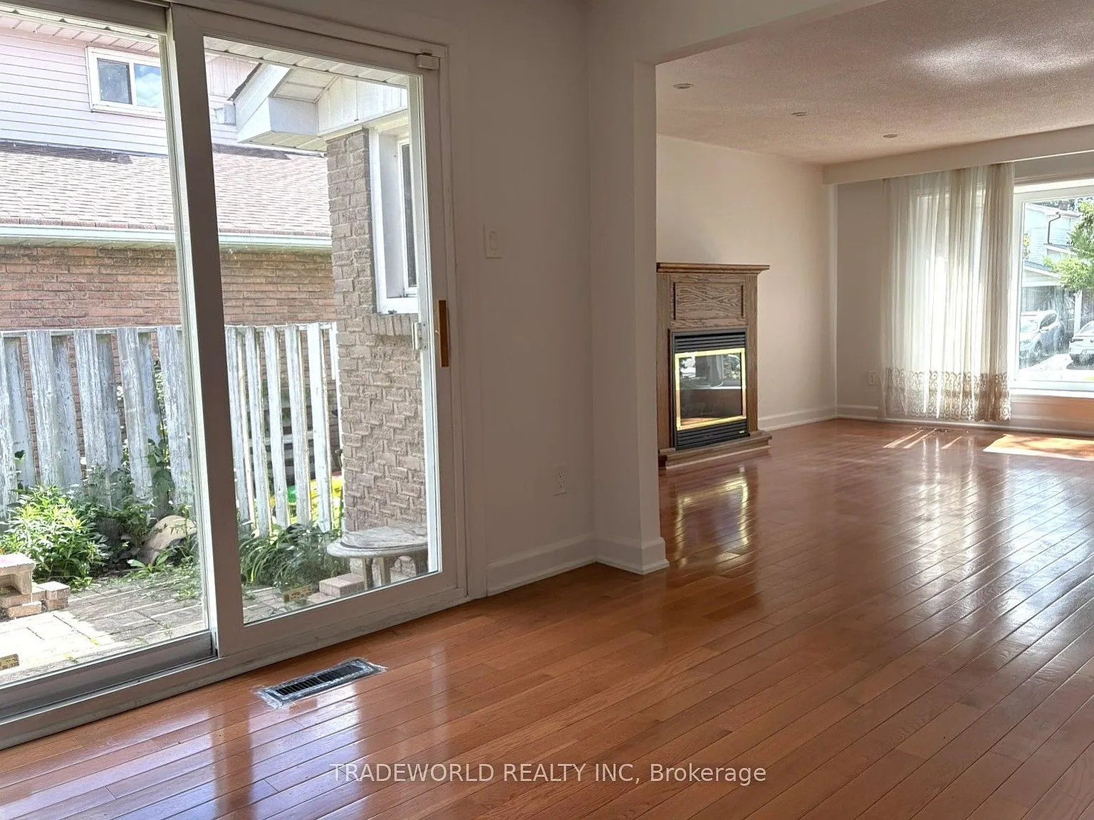 3 bed, $2,900 — Photo 4