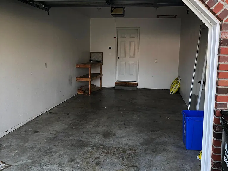 1008 Country Club Dr — Photo 6