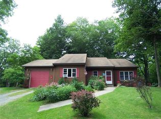 4341 Trestle Lake Dr, Munnsville, NY 13409