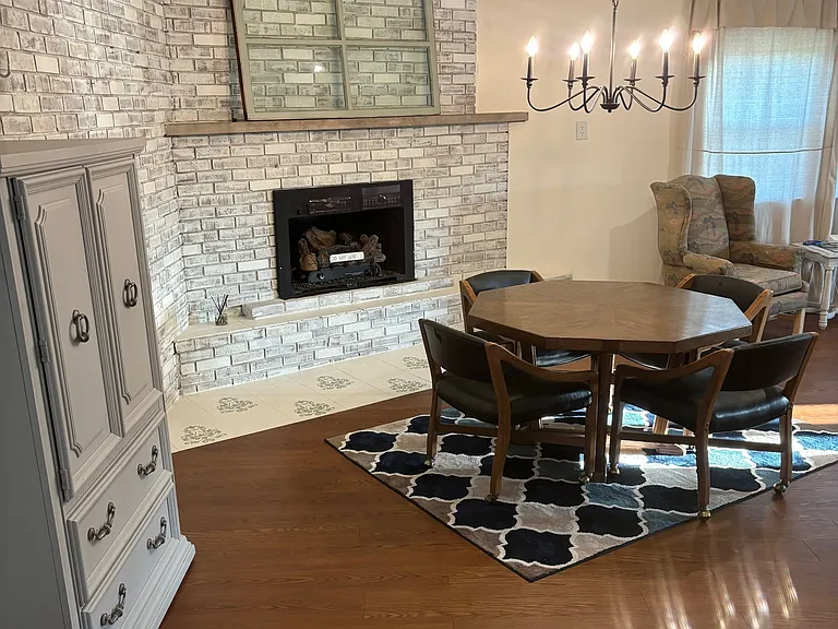 608 N Slate St — Photo 9