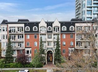 923 NW 15th Ave SW #304, Calgary, AB T2R0S2