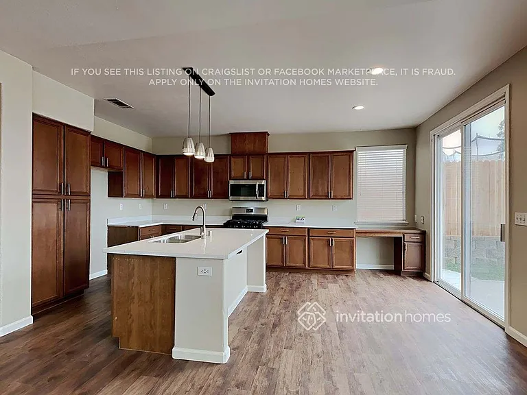 1108 Villaggio Cir — Photo 7