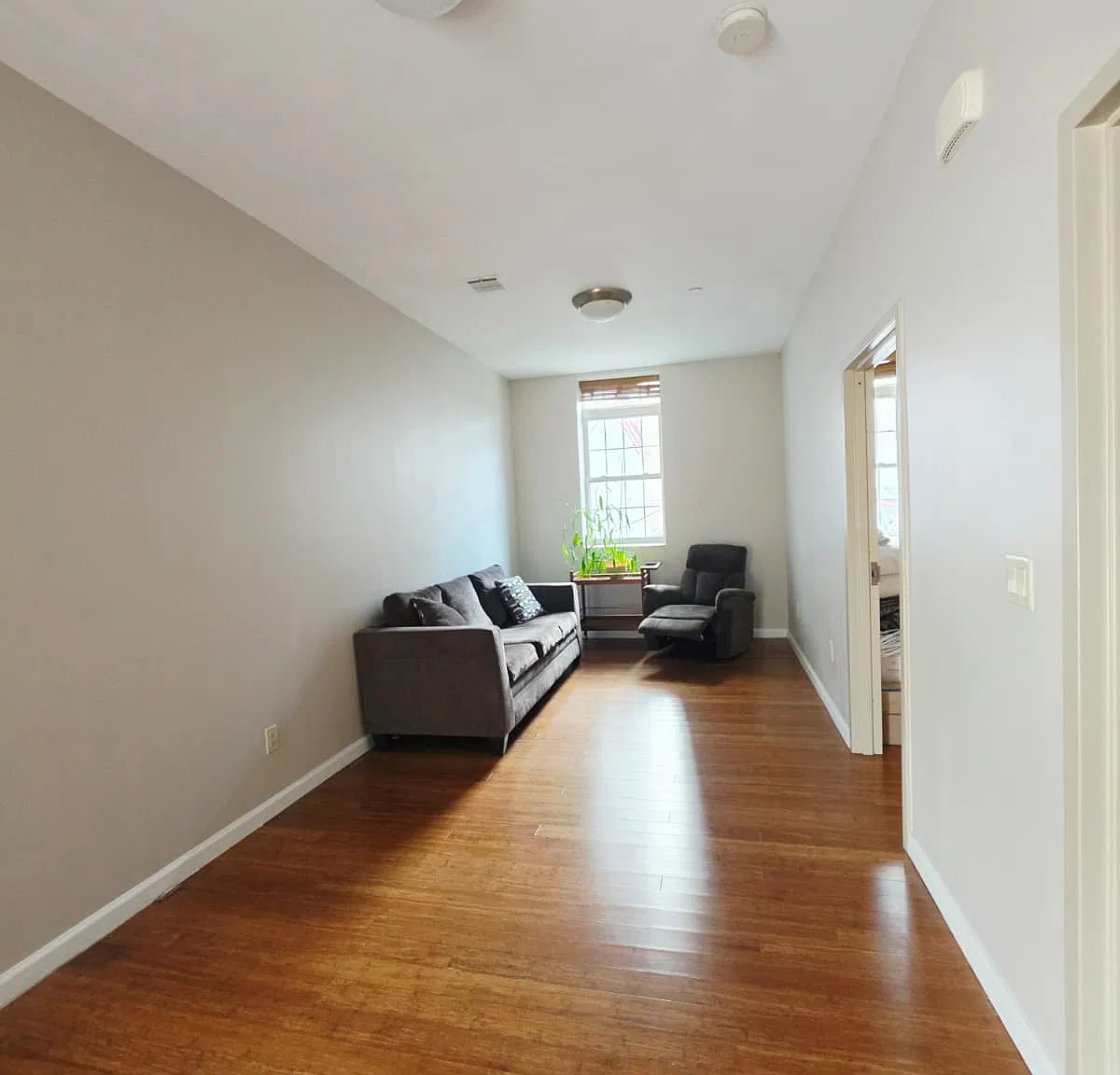 1 bed, 650 sqft, $2,150 — Photo 3