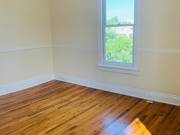 4th image of 1301 Porter St APT 404