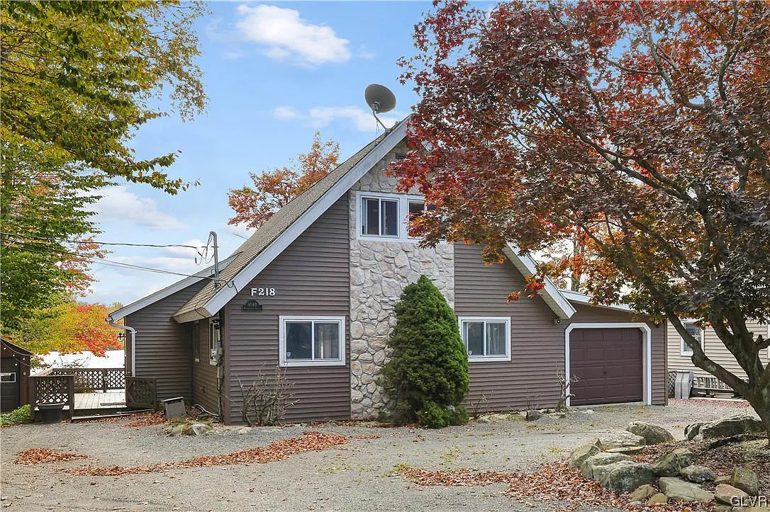 6049 Boardwalk Dr photo 1