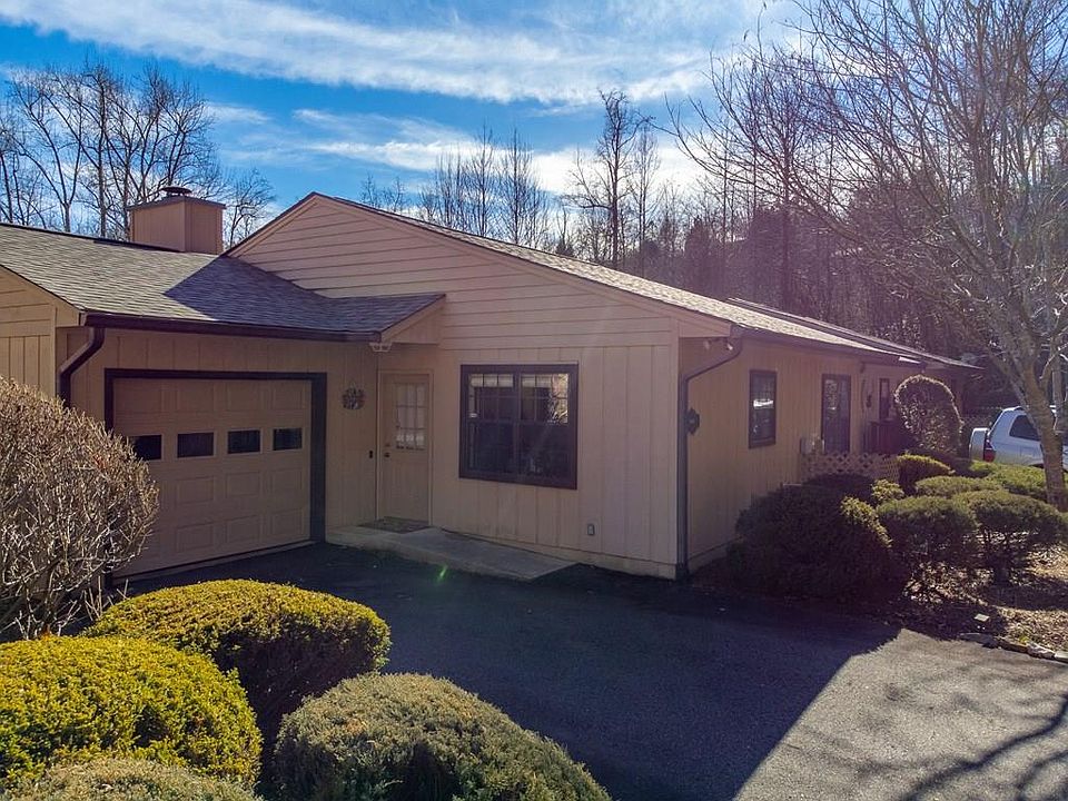 1st image of 54 Long Bow Ln #A