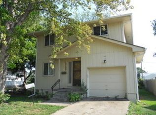 1725 Avenue F, Council Bluffs, IA 51501