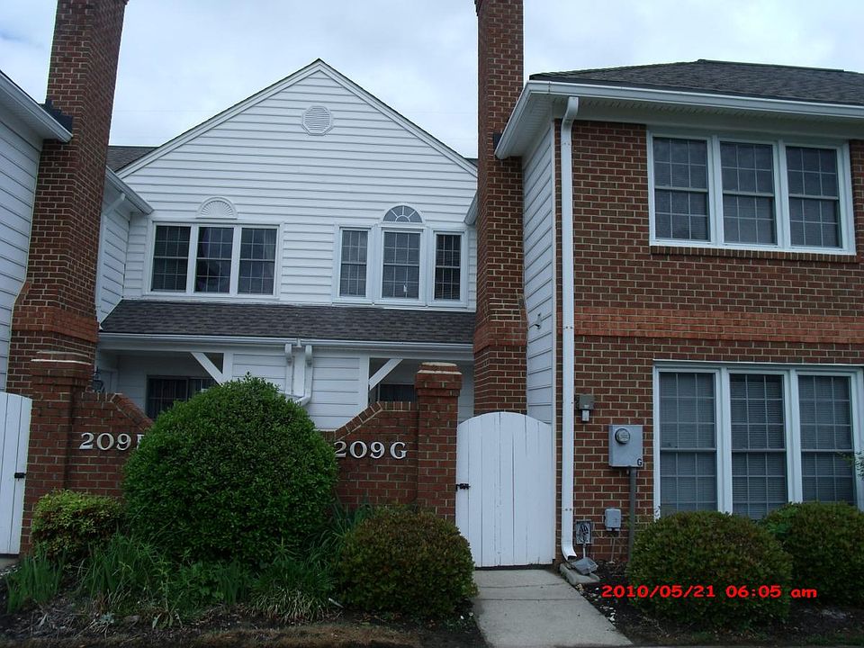 1st image of 209 Amersham Dr