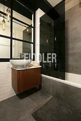 Rented by Fiddler Realty | media 32