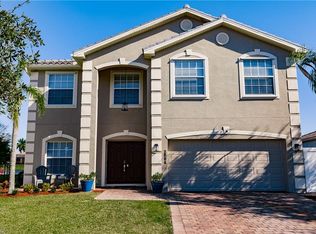 2884 Blossom Ct, Naples, FL 34120