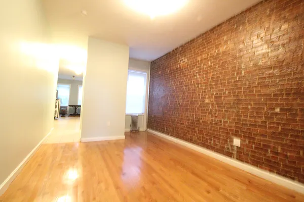 Rented by Nooklyn NYC LLC | media 17
