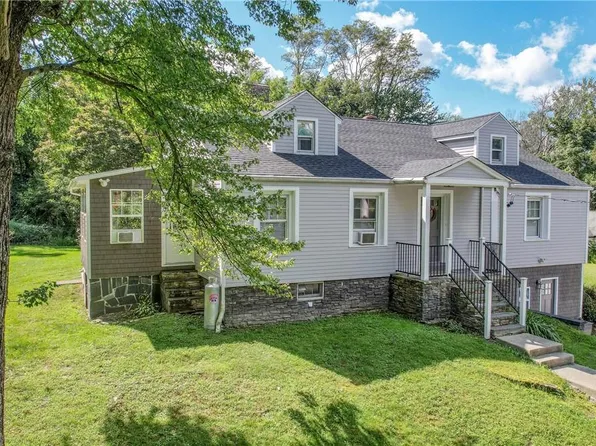 18 Mac Farlane Road, Wappingers Falls, NY 12590