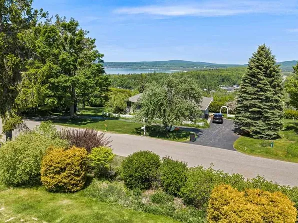 Bay View Hts, Petoskey, MI 49770