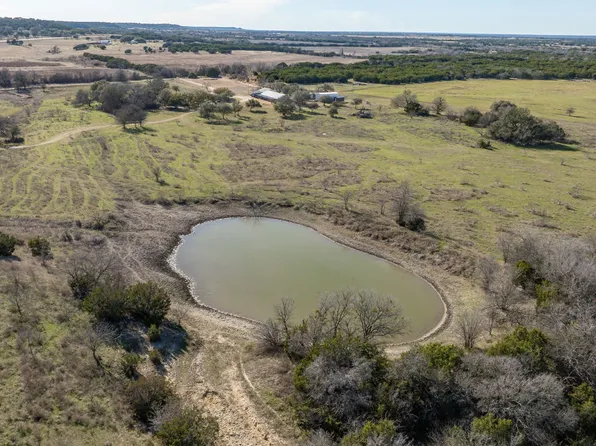 172 Private Road 2361, Meridian, TX 76665