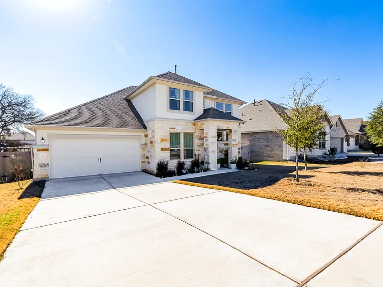133 Goshen Dr — Photo 3