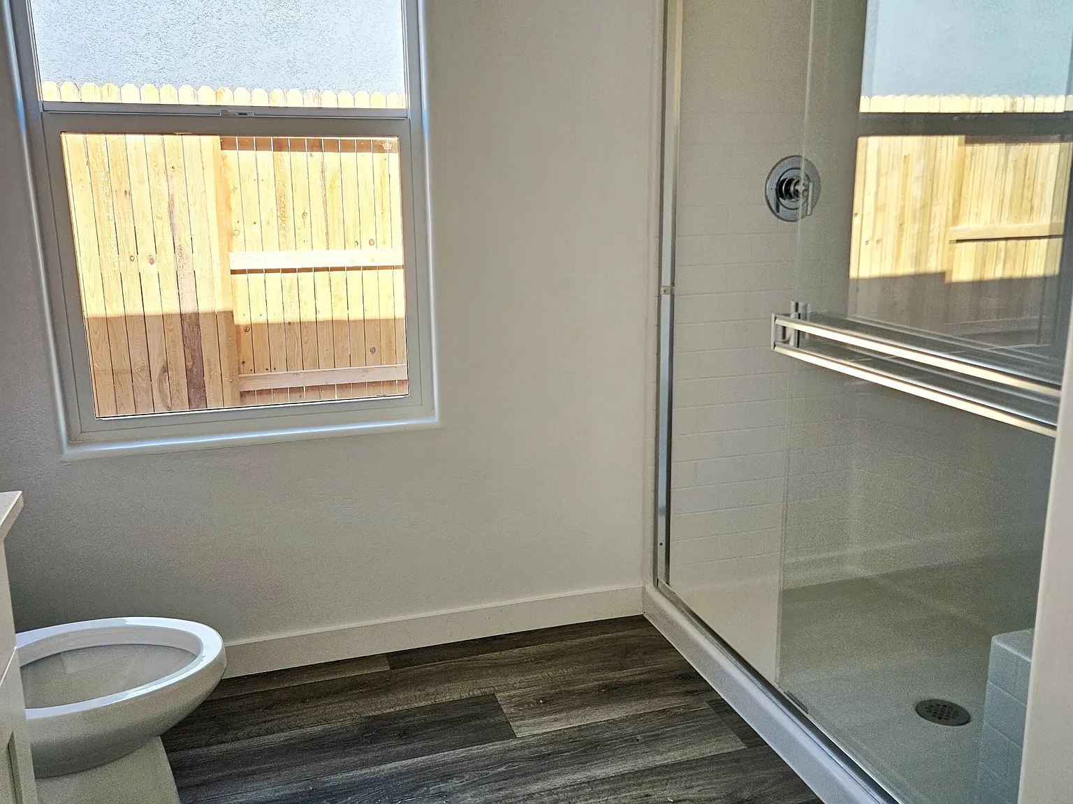 8105 Wandesford Dr - 1 — Photo 2