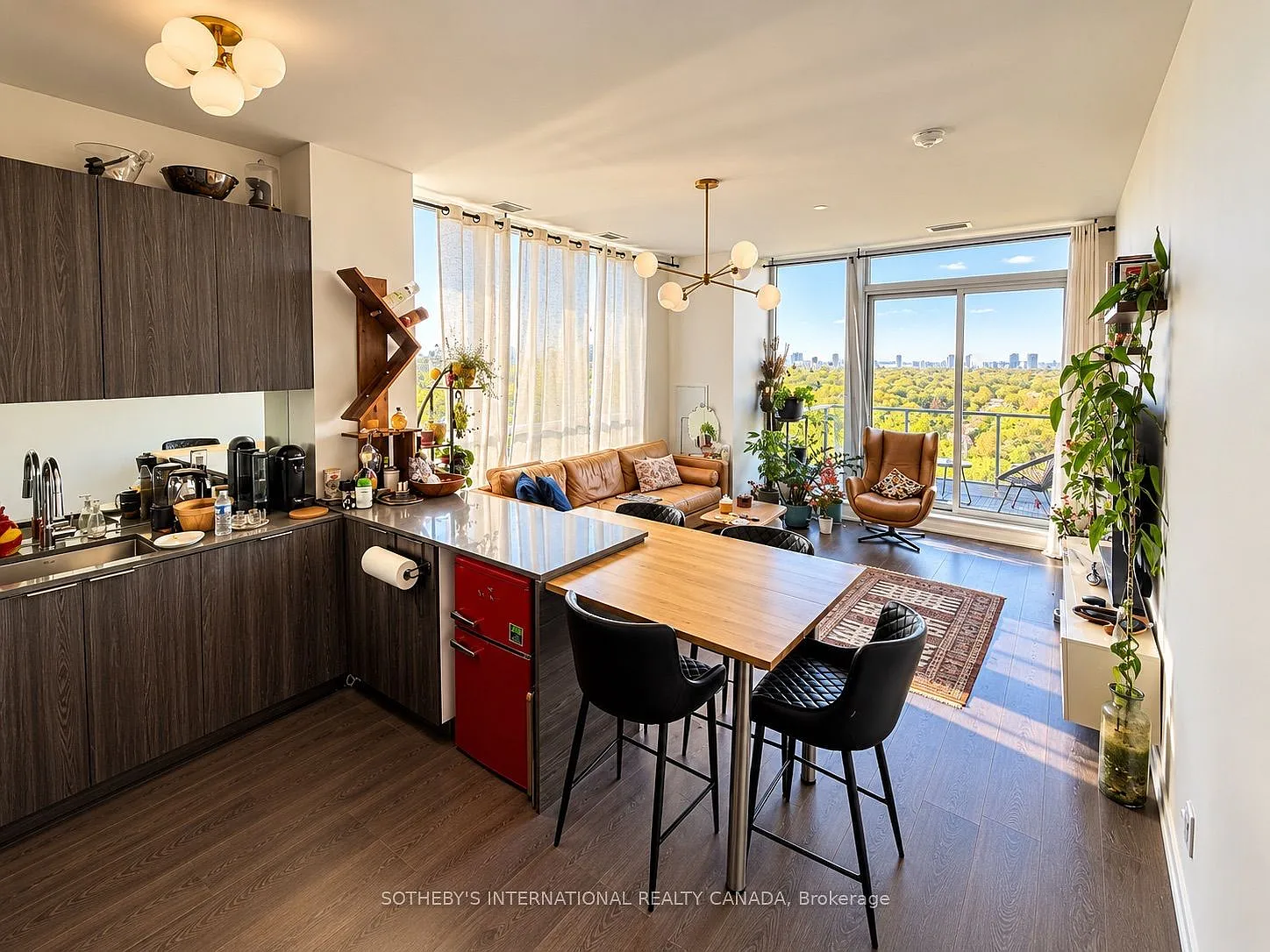 3 bed, $4,400 — Photo 3