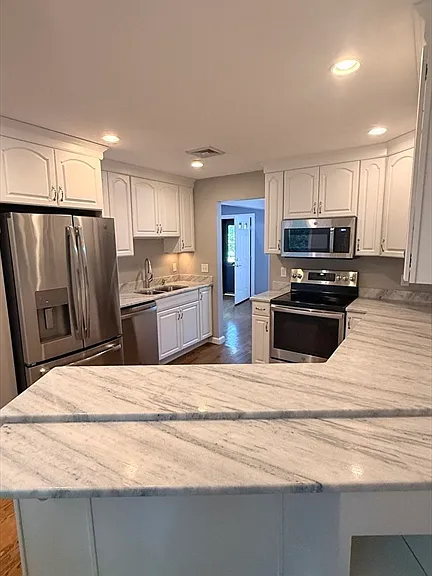 22 Grove Pl #6 — Photo 7