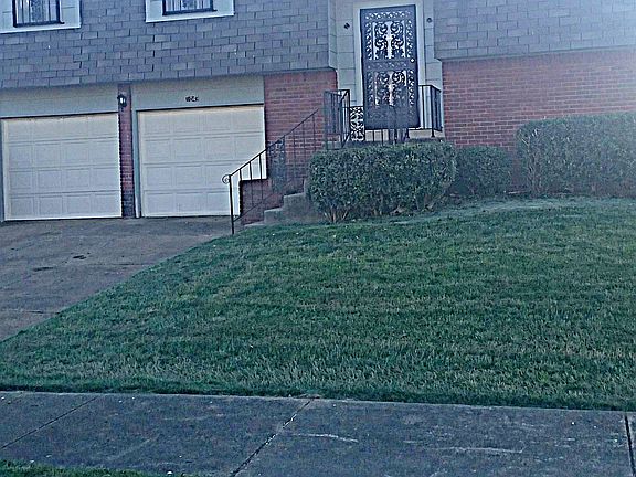 3rd image of 1049 Bourbon Pl