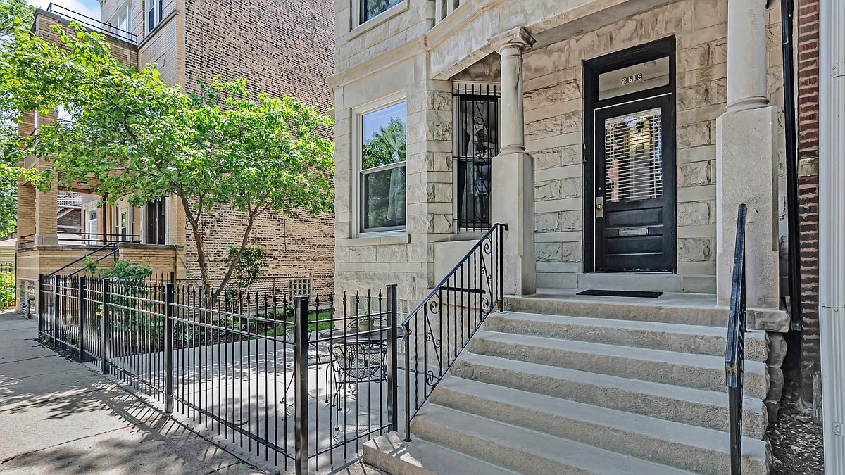 Building Photo - 2619 W Rice St #1