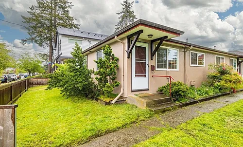 5800-5808 SE Woodstock Blvd Photo 1