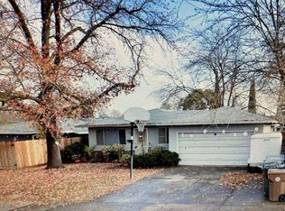 9680 Eisenbeisz St, Elk Grove, CA 95624