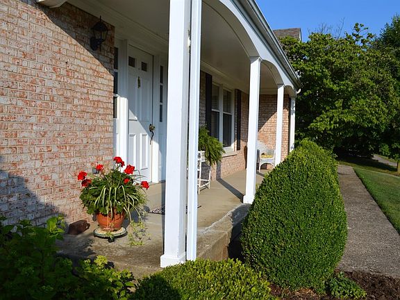 3rd image of 4409 Pennswood Dr