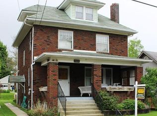 737 1st Ave, Ellwood City, PA 16117