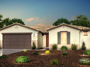 998 Howard St, Kingsburg, CA 93631