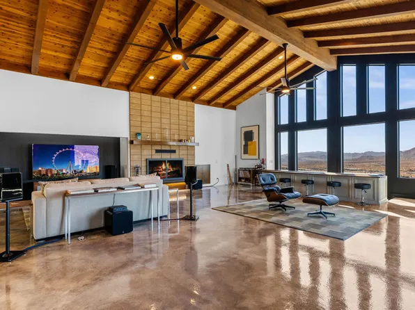 6171 Del Rio Way, Yucca Valley, CA 92284