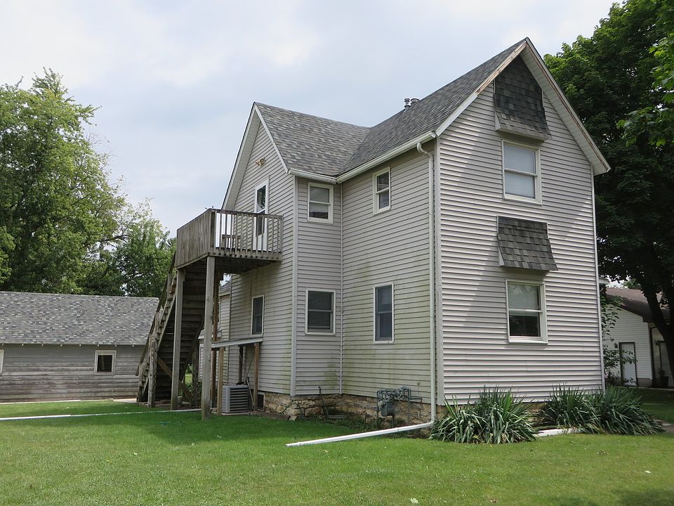 744 N Dixie Hwy, Momence, IL 60954 Zillow