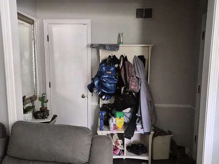 5451 Derron Ave — Photo 3